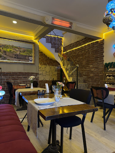By Chef Restaurant