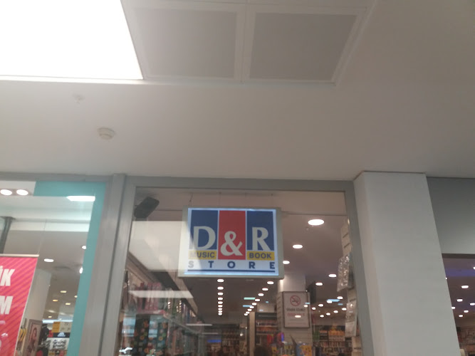 D&R